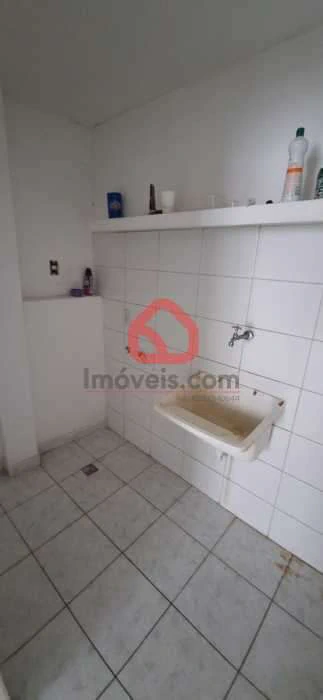 3-bedroom apartment with balcony and 1 parking space — photo 4