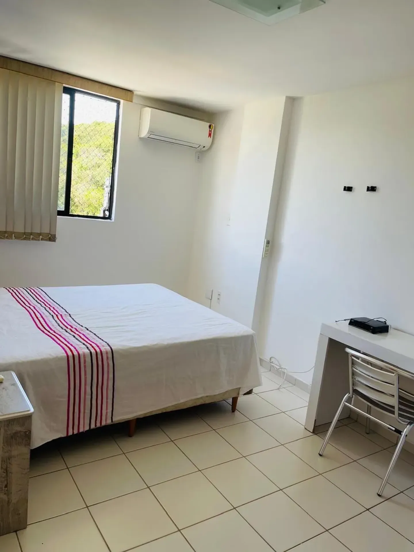 Furnished 2-bedroom apartment with en-suite on the 3rd floor — photo 3