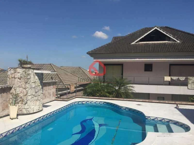 600 m² house with 3 suites and 7 bathrooms — photo 18