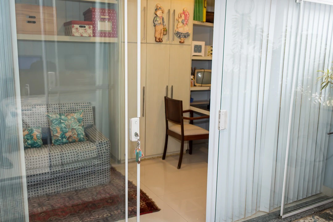 Furnished 354 m² house with 4 bedrooms and 7 bathrooms — photo 15