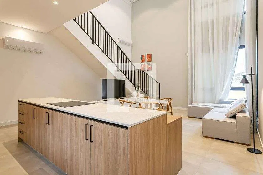 Apartamento amueblado de 90 m² con 1 dormitorio y cocina abierta — photo 9