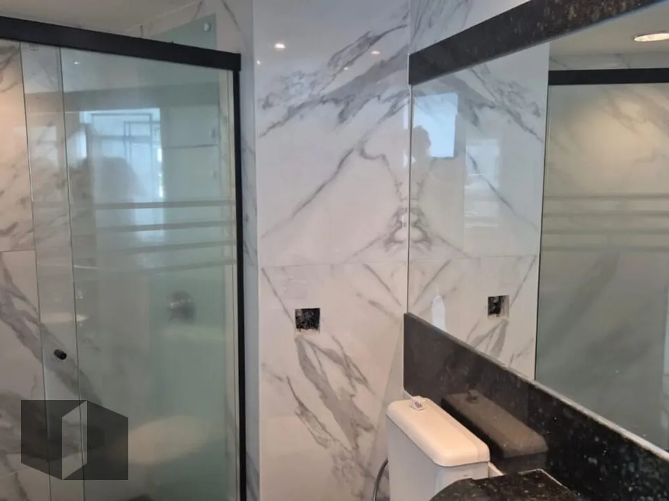 Apartamento de 1 quarto com varanda e cozinha compacta — photo 2