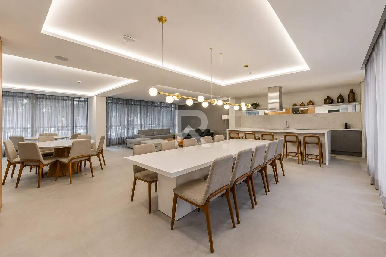 Квартира 230 м²: 3 спальни с ванными и 4 парковки — photo 2