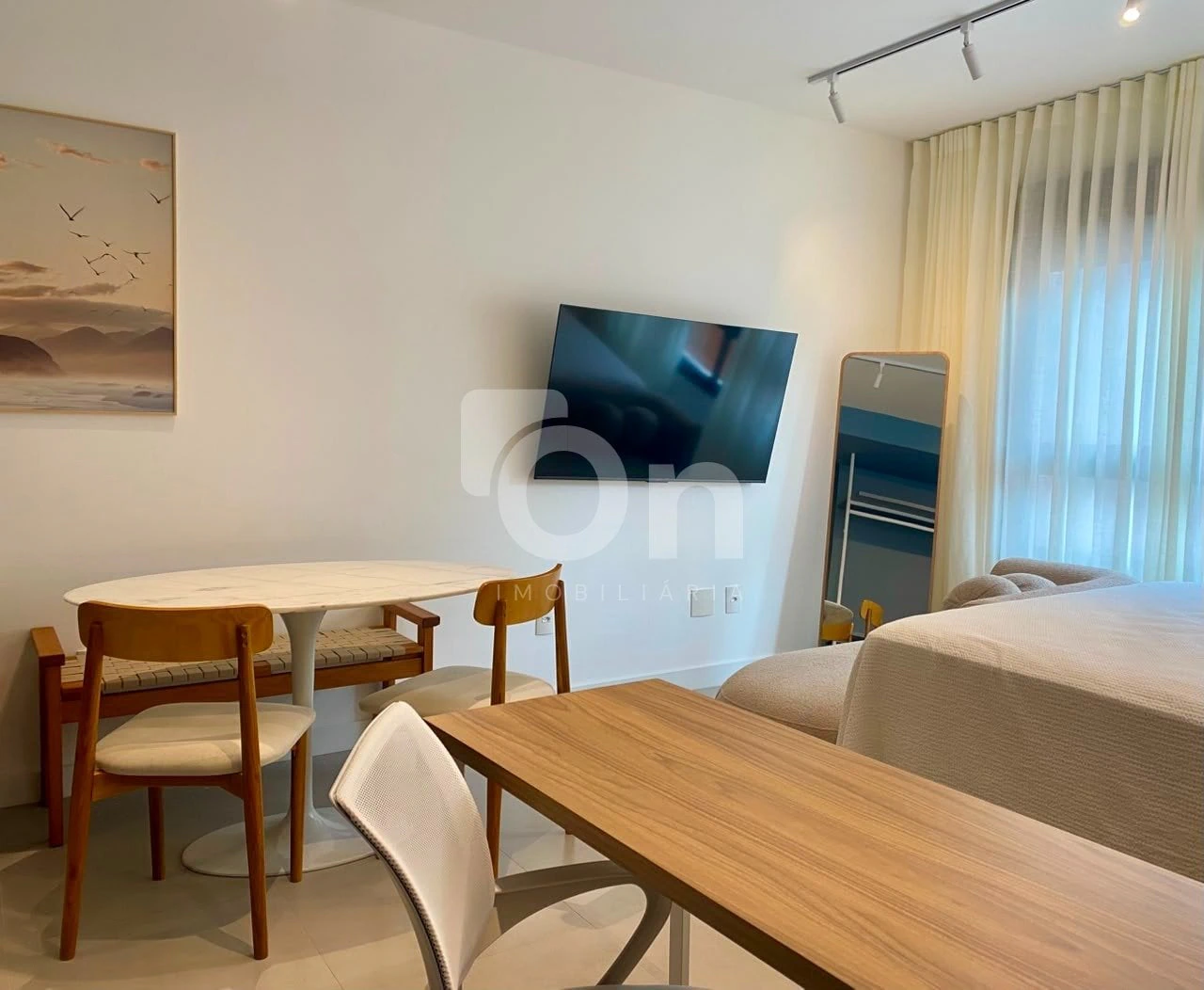 Furnished apartment, 35 m², with a home office — photo 17