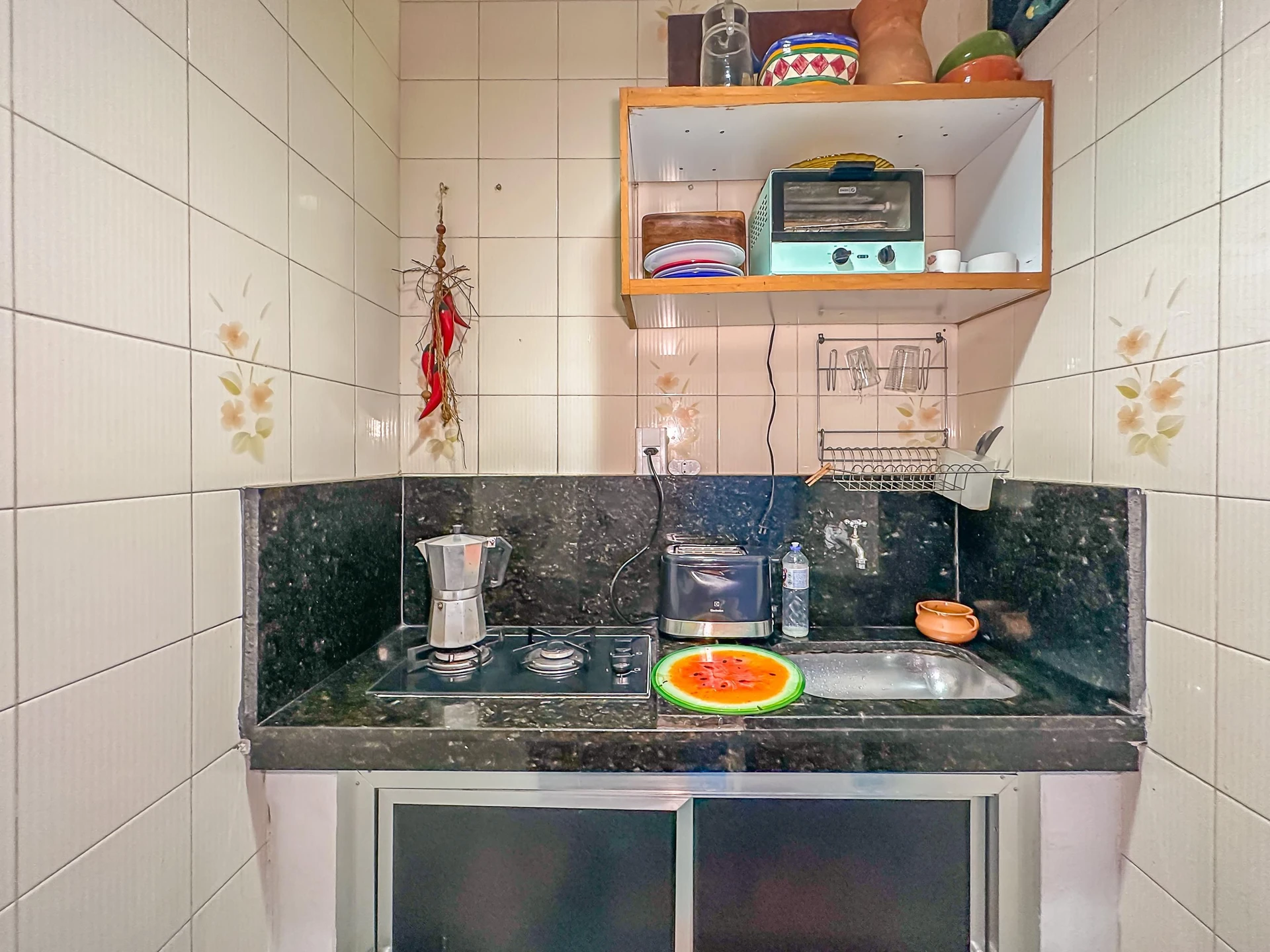 Furnished studio, 33 m², with a home office — photo 16