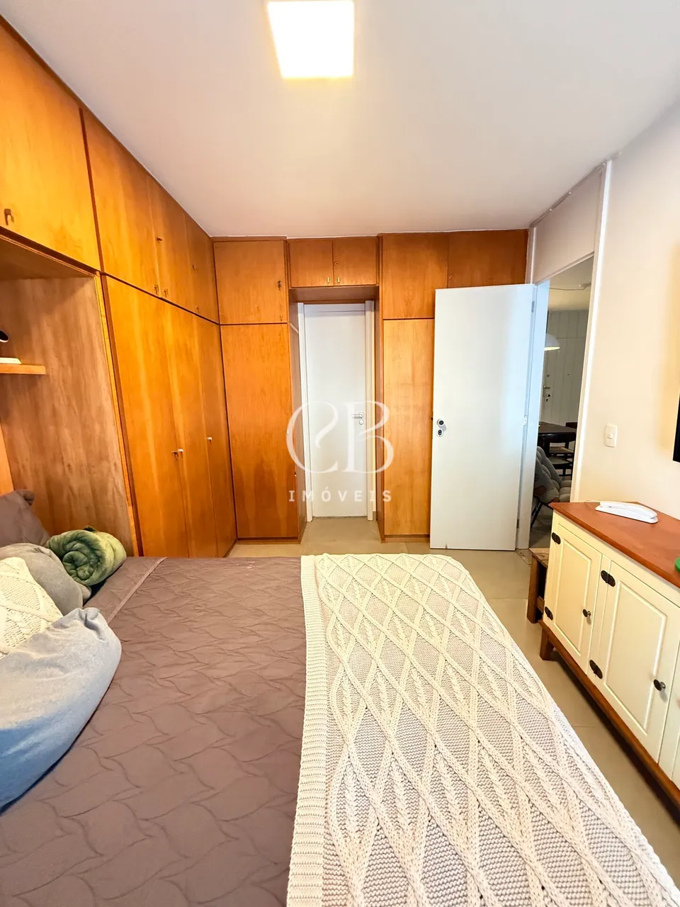 Furnished 1-bedroom apartment with 1 bathroom and parking — photo 10