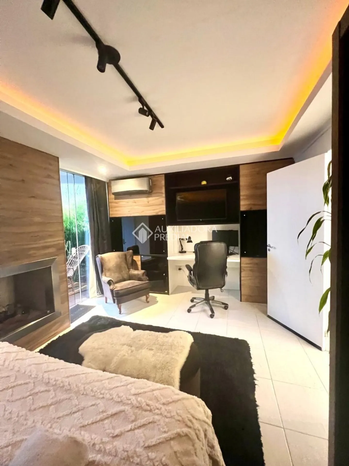 Estúdio mobiliado de 30 m² com churrasqueira na varanda — photo 21