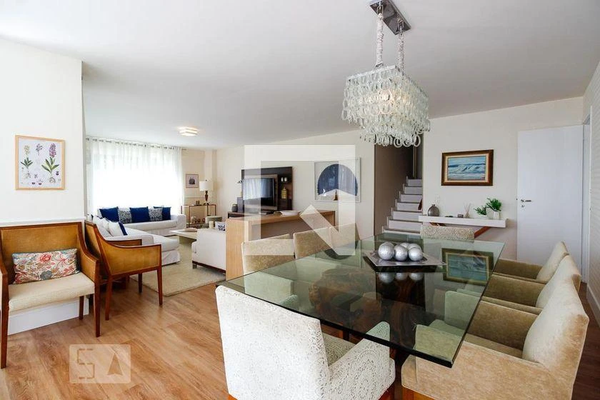 House for rent with 4 en-suite bedrooms and 450 m² — photo 24