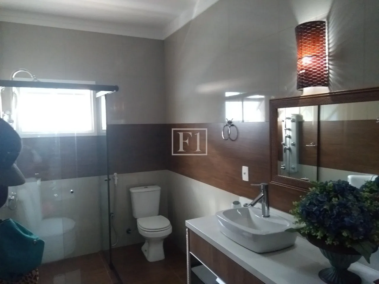 Furnished house, 450 m², with floor-to-ceiling windows — photo 51