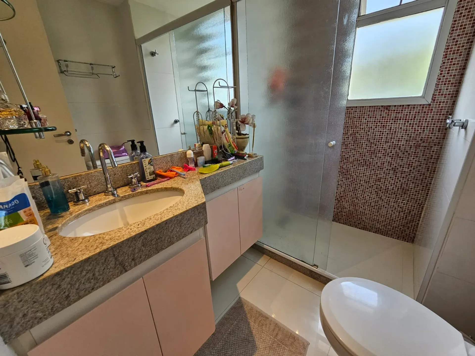 Furnished 206 m² house with 5 bedrooms and 5 baths — photo 37