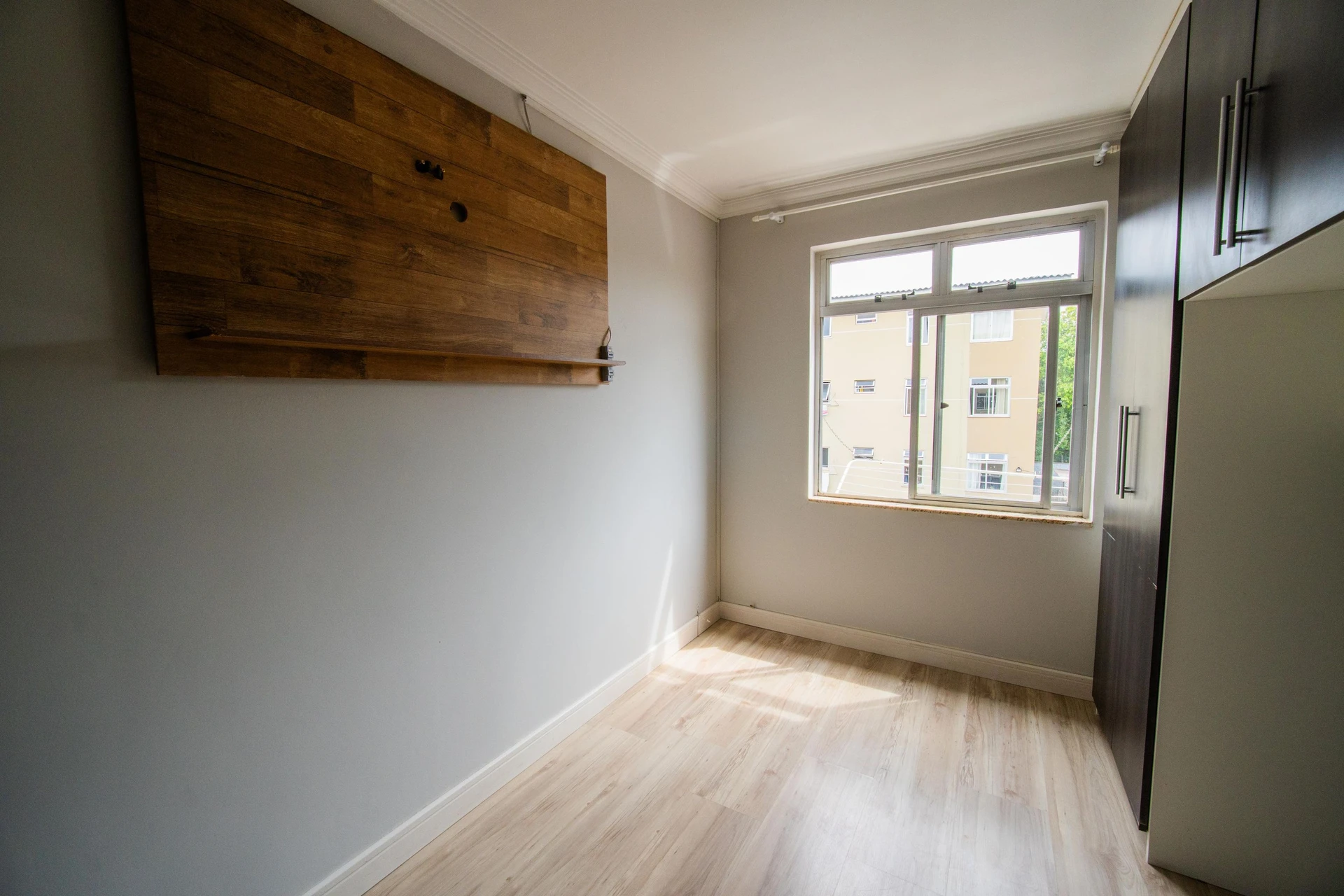 2-bedroom apartment with a washing machine in Curitiba — photo 10