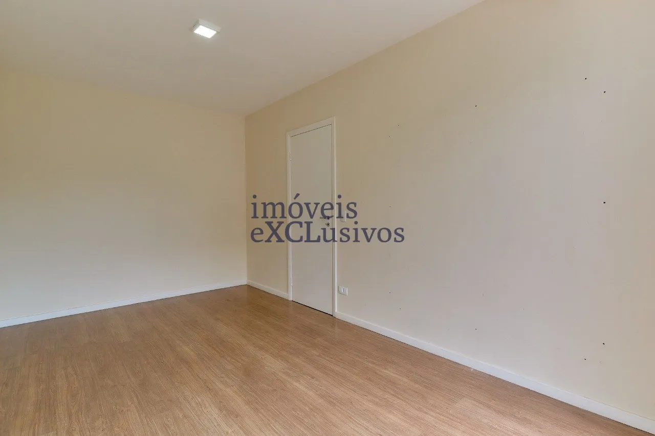 House with 3 en-suite bedrooms and 500 m², 3 parking — photo 20
