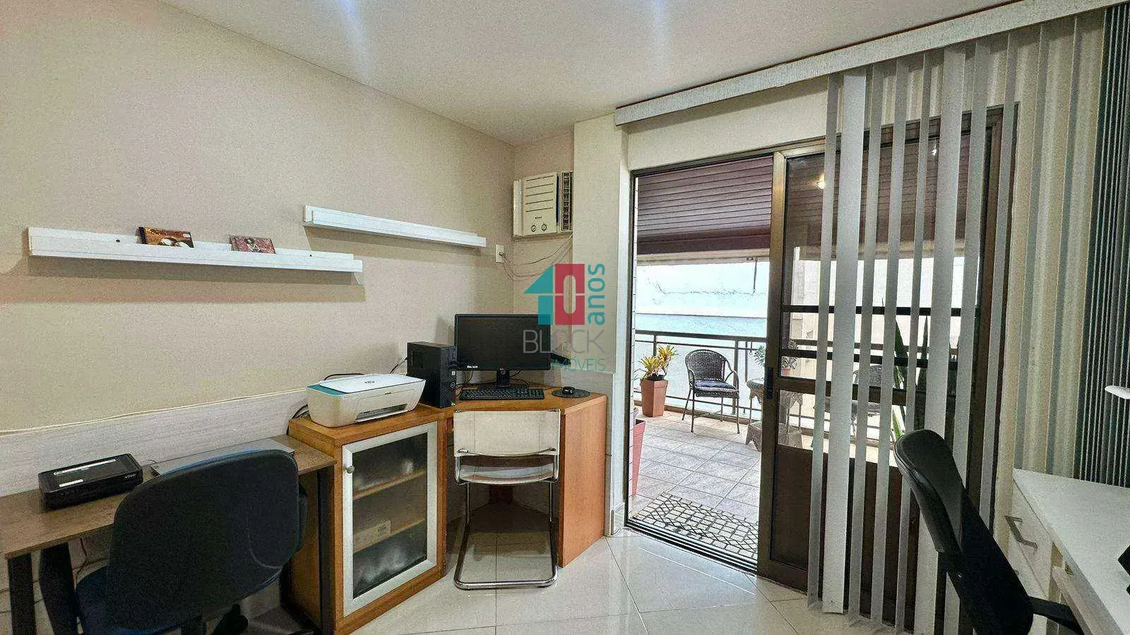 Furnished 3-bedroom apartment with balcony and 3 parking — photo 32