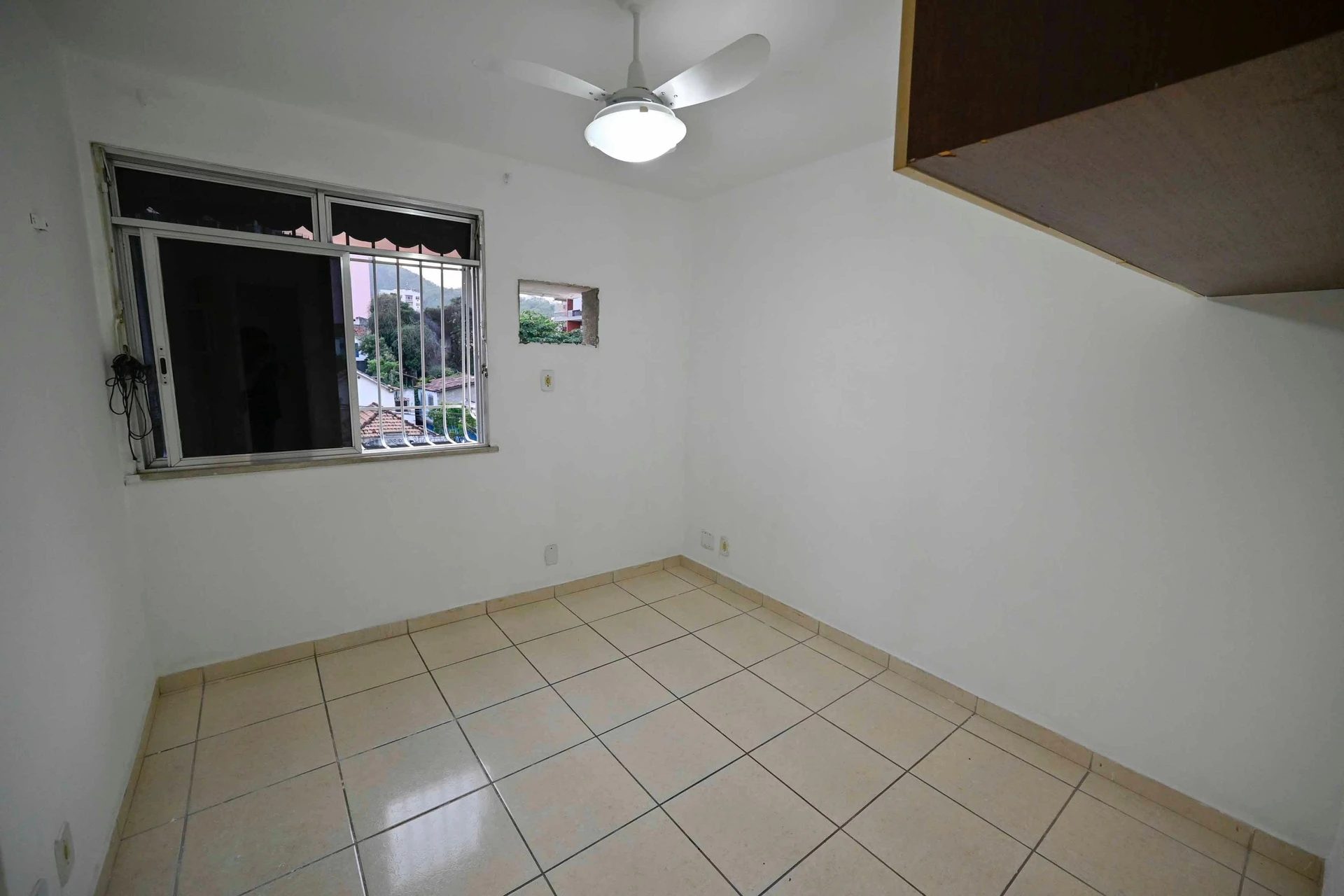 Mountain view in a 2-bedroom apartment, 72 m² — photo 4