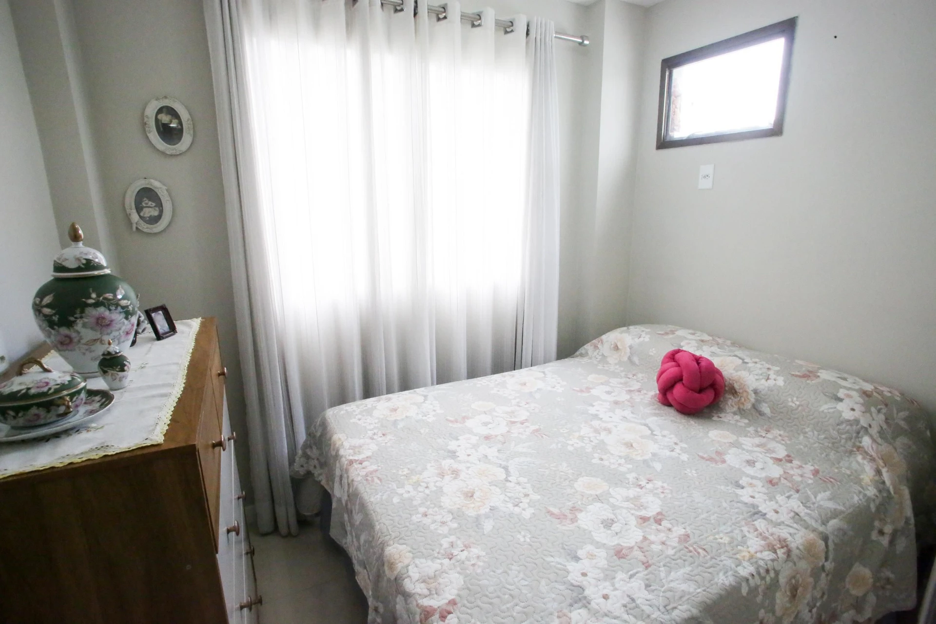 Apartamento mobiliado com 4 quartos e varanda — photo 52