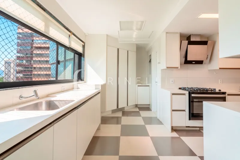 3 quartos e varanda envidraçada: apartamento de 335 m² — photo 17