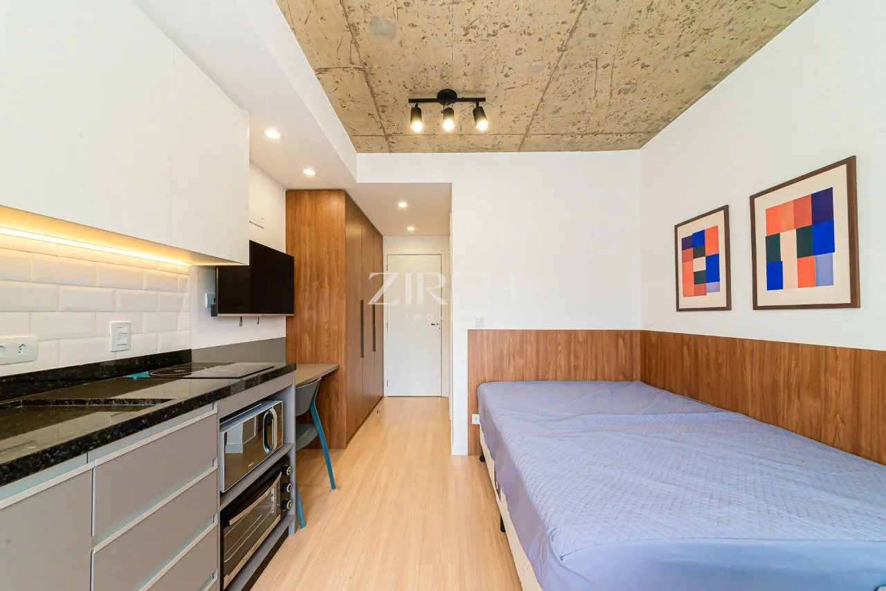 Меблированная квартира 42 м² с 1 спальней и балконом