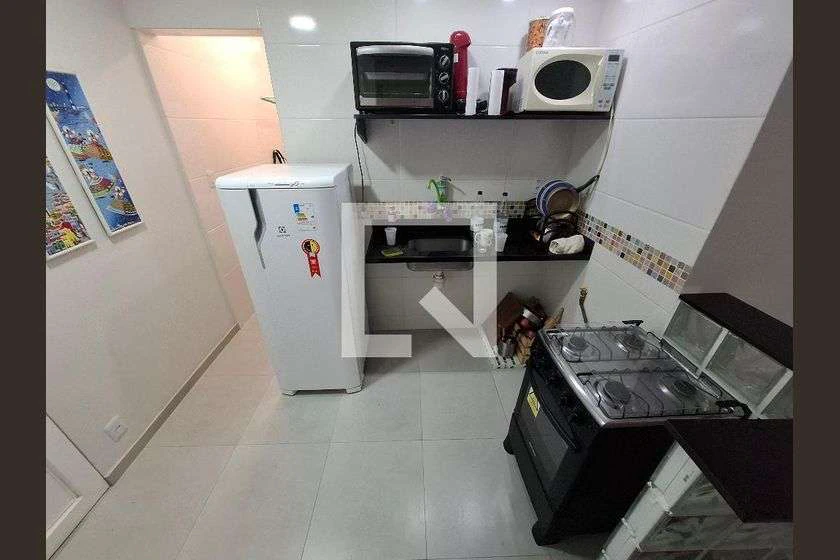 45 m² apartment with 1 bedroom, modern kitchen and gas stove — photo 9