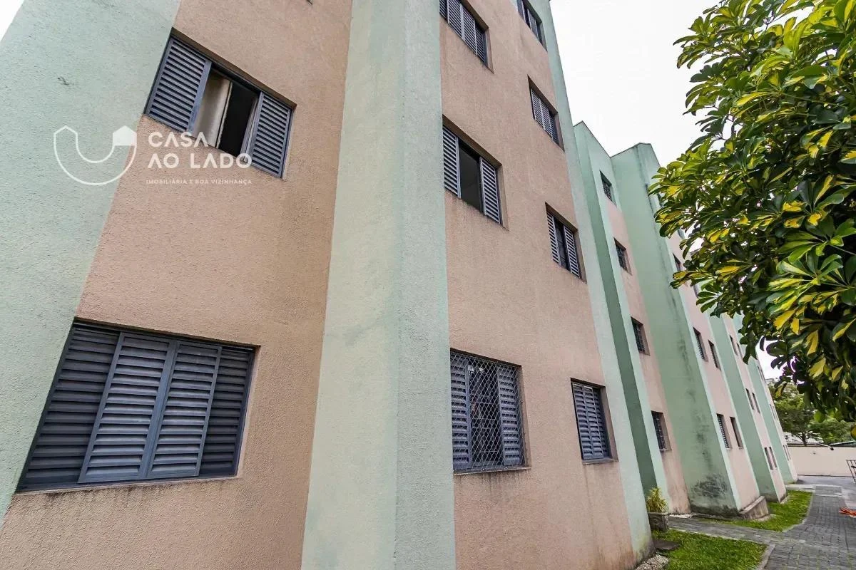 Apartamento com piso de madeira ou laminado, Tingui — photo 3