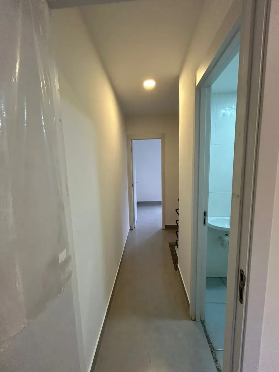 Casa com 2 quartos e varanda em condomínio com lazer — photo 20
