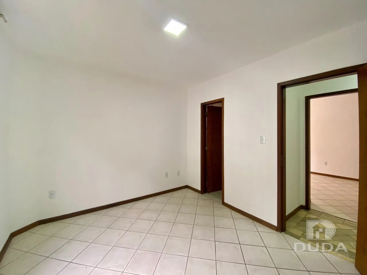 3-bedroom apartment, 1 with its own bathroom, 103 m² — photo 4