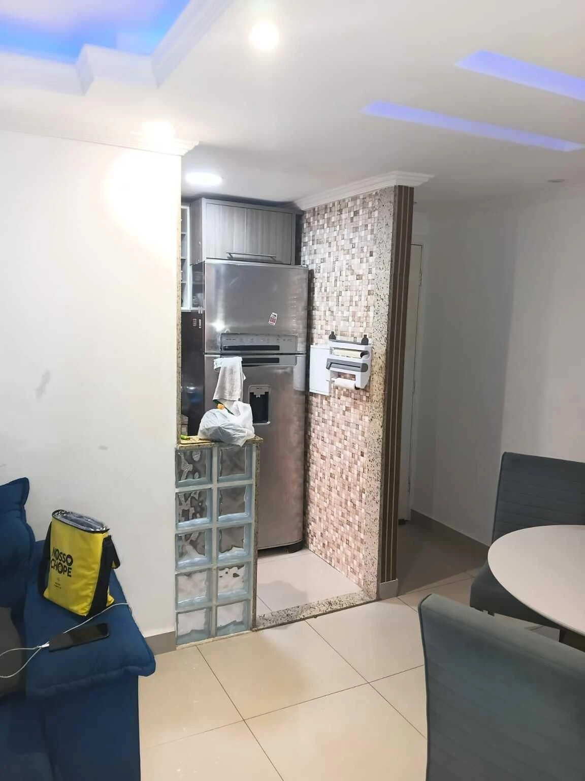 Apartamento amueblado de 2 dormitorios con ducha de vidrio — photo 7