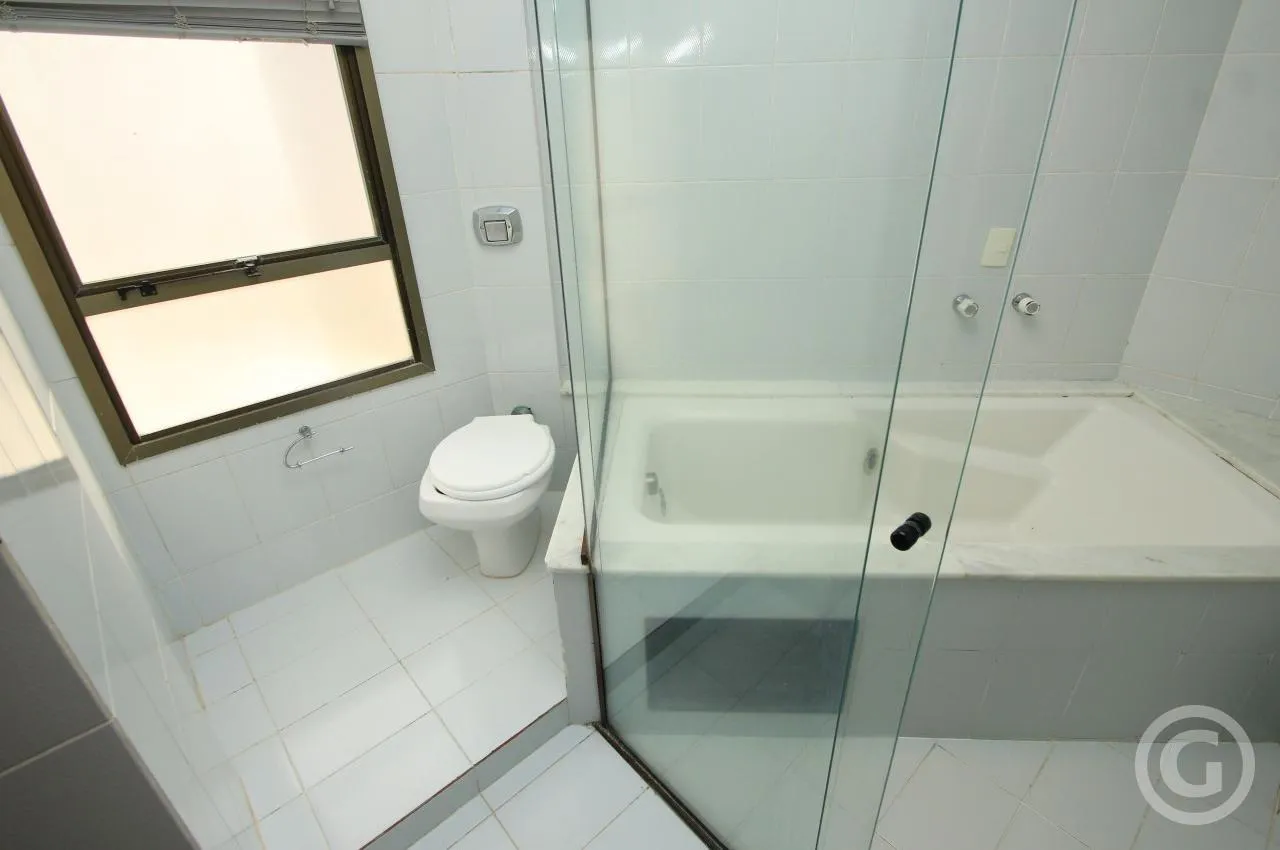 206 m² apartment with 4 bedrooms and 2 en-suites — photo 12