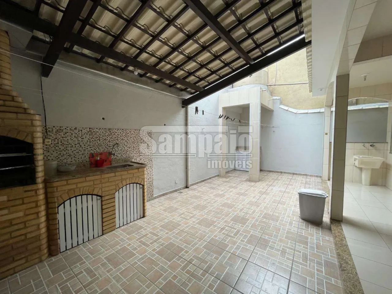Балкон з грилем та 2 спальні: будинок 139 м² — photo 7