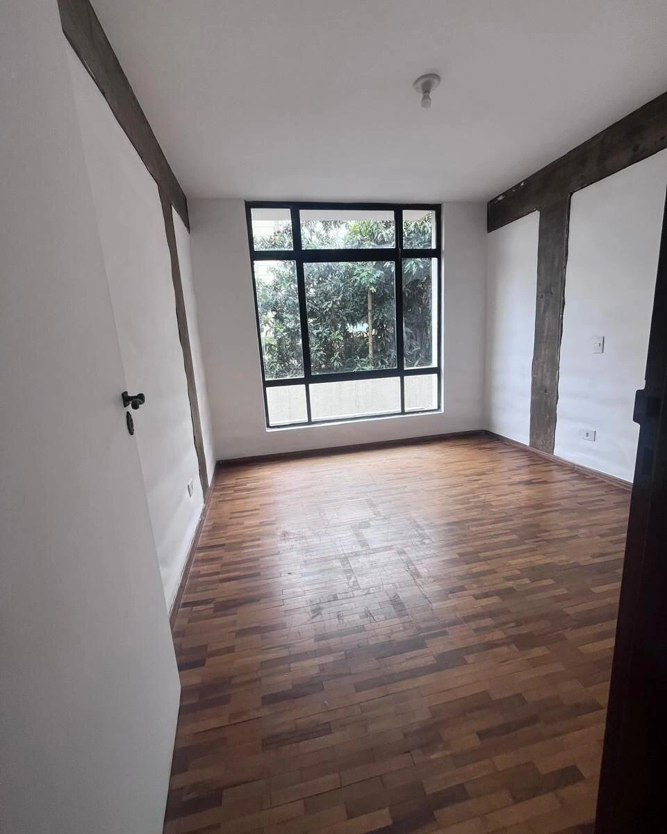 4-bedroom apartment with a home office in Curitiba — photo 28