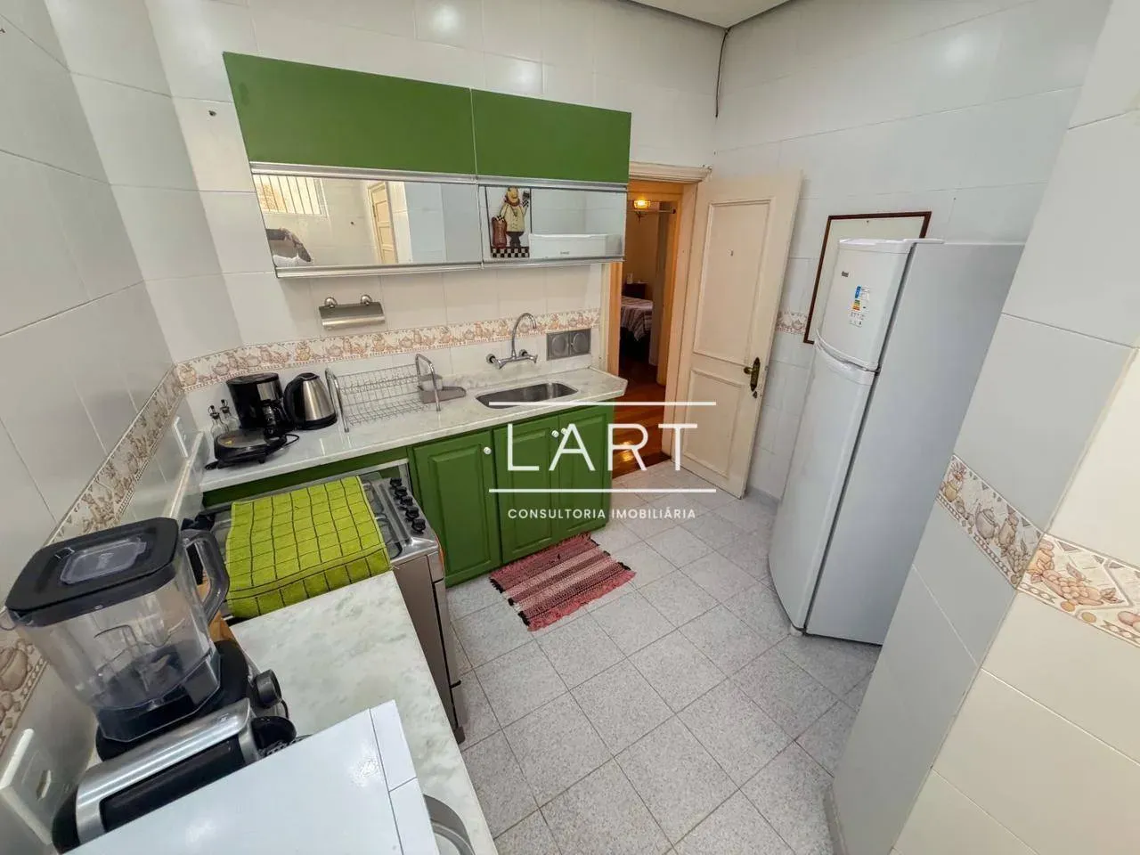 Furnished 3-bedroom apartment with a separate gas kitchen — photo 9