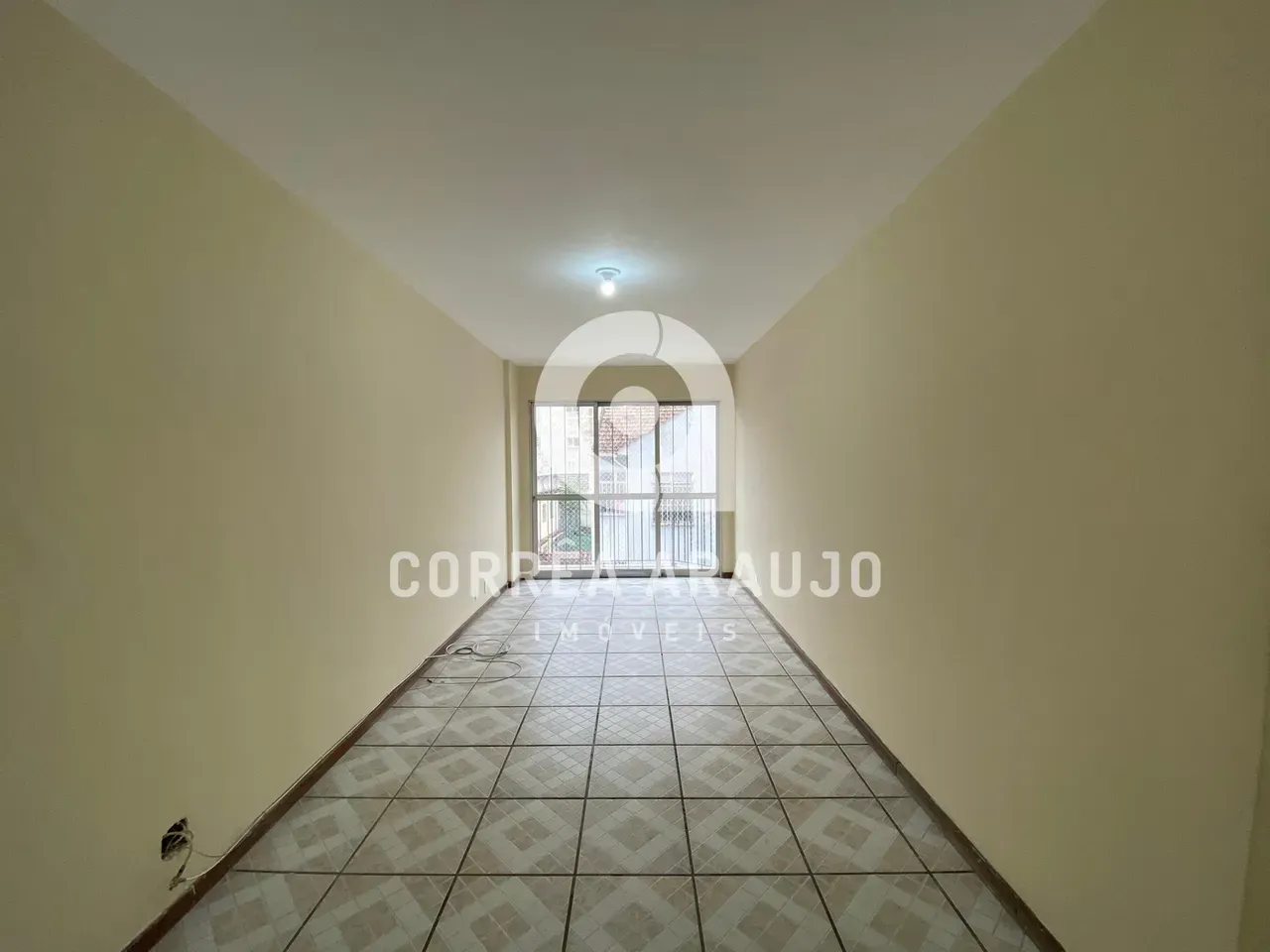 Apartment with 2 bedrooms, balcony and 1 parking space — photo 7