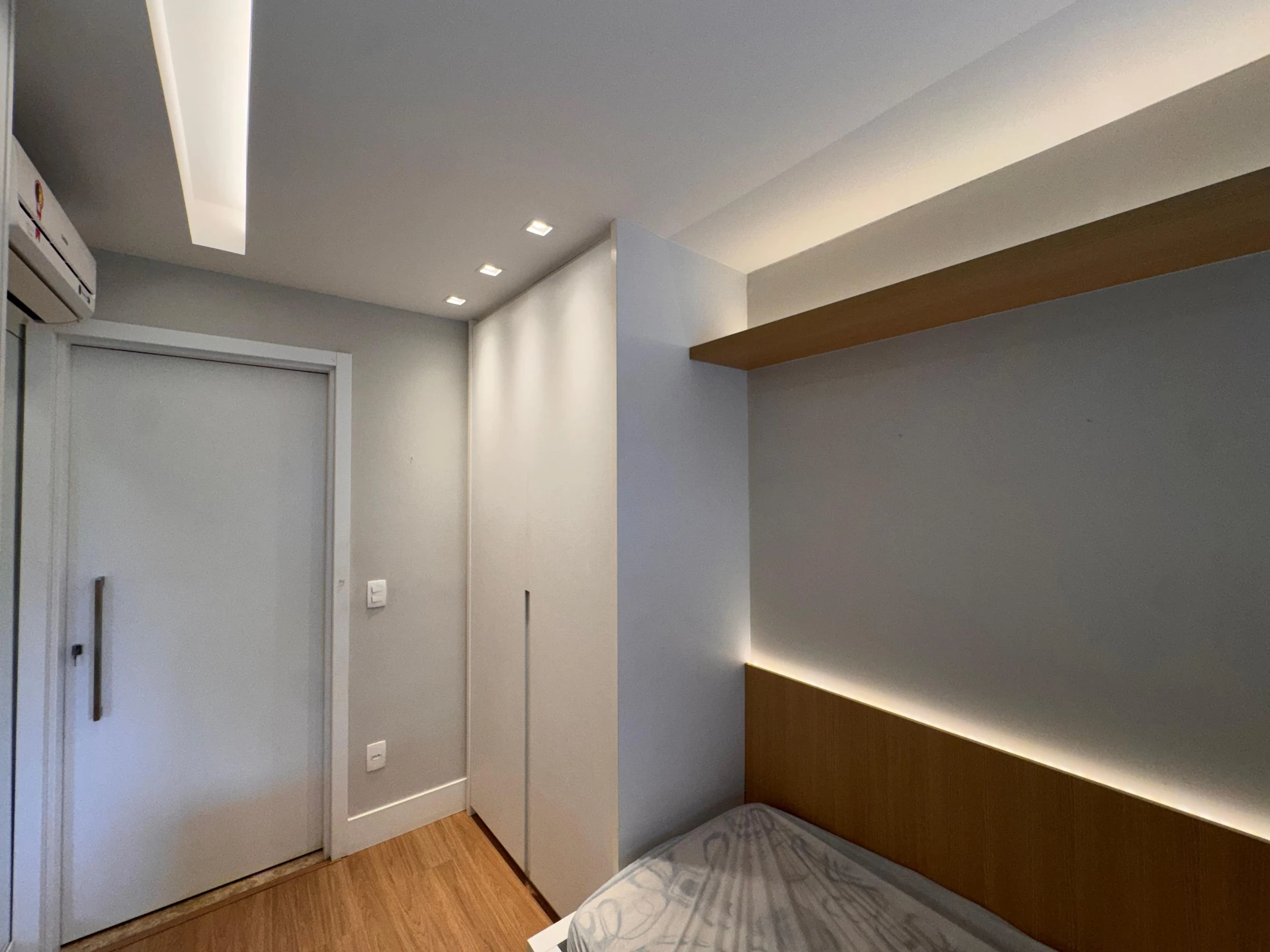 Apartamento mobiliado, 90 m², com varanda envidraçada — photo 22