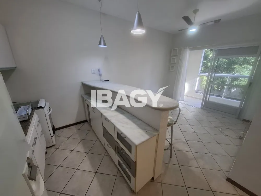 Apartamento de 2 dormitórios com piscina ao ar livre — photo 14