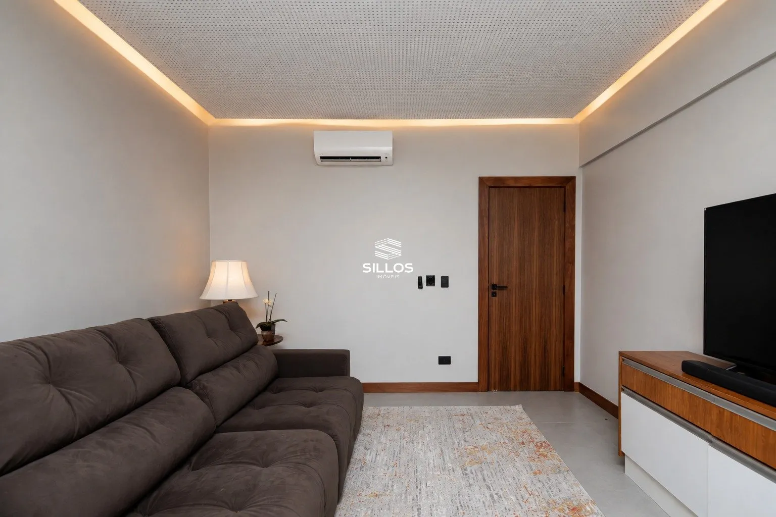 Condominium house with 5 bedrooms and 4 en-suites with balcony — photo 22