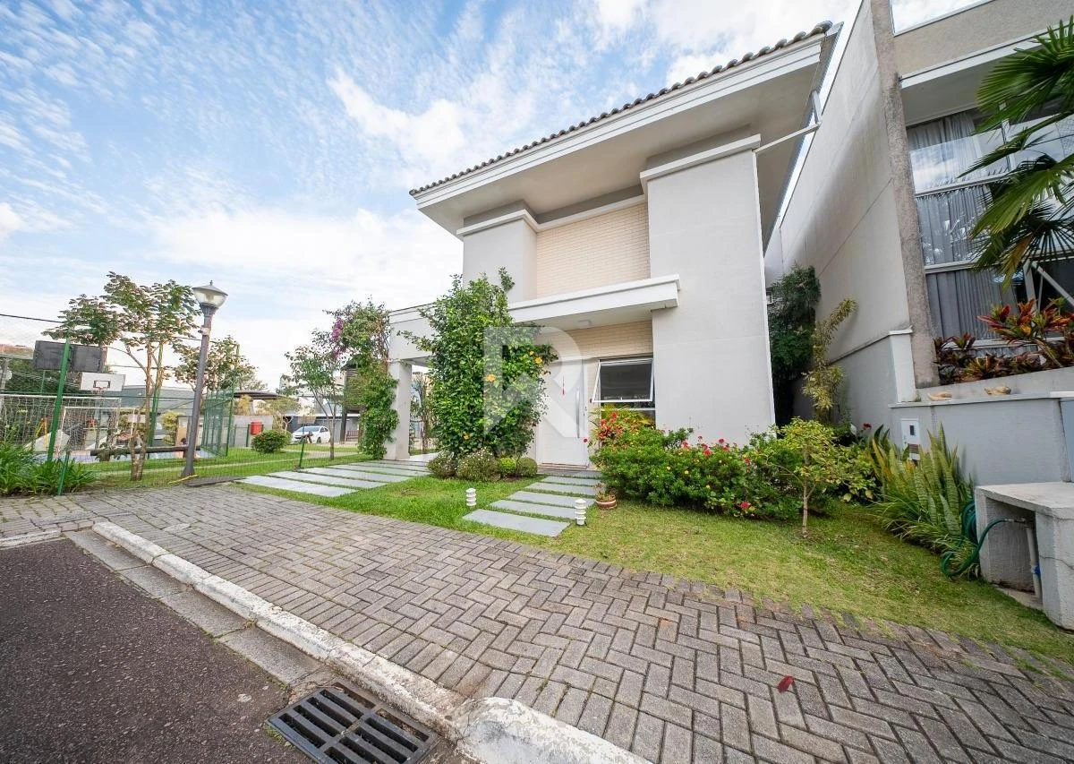 4-bedroom house with a grill on the balcony — photo 21
