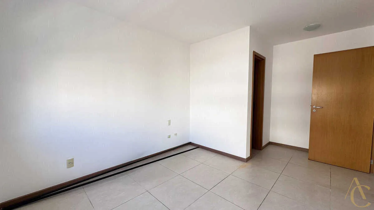 Furnished 129 m² apartment with 3 bedrooms and 1 parking space — photo 36