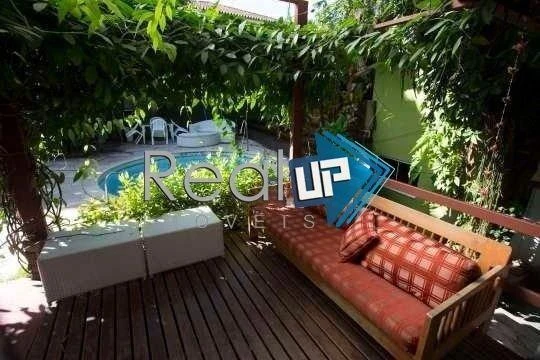 Casa com 6 quartos e piscina aberta compartilhada — photo 9