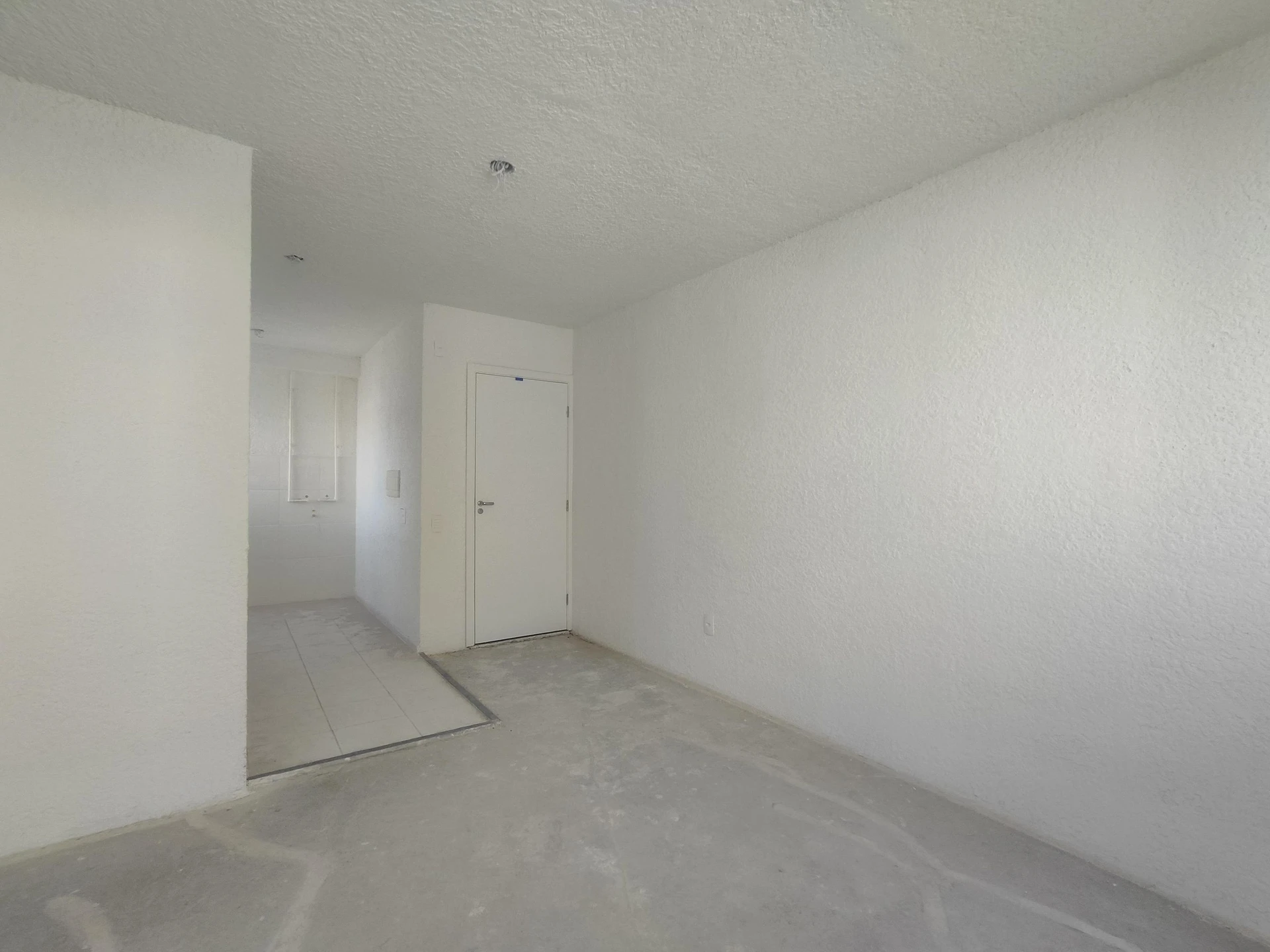 2-bedroom apartment with 1 bathroom and pet allowance — photo 22