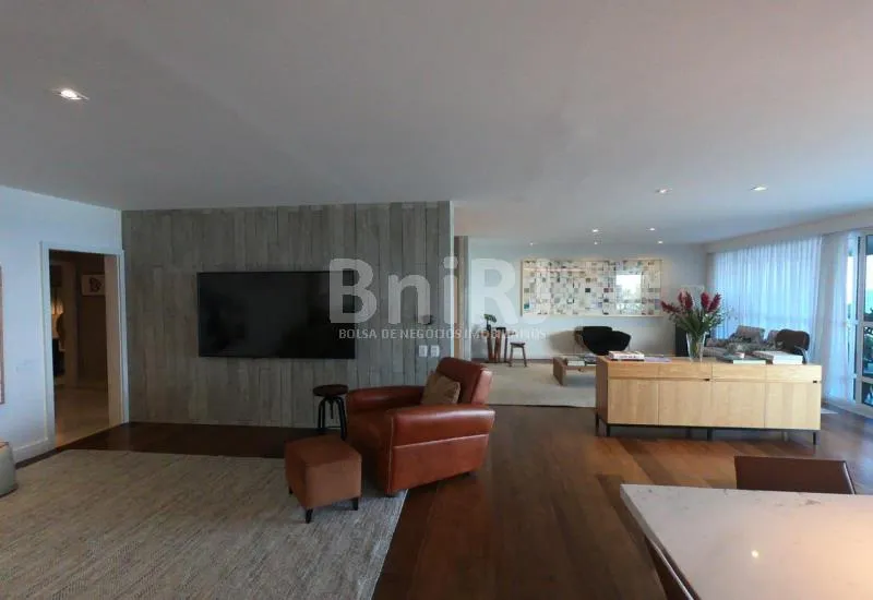 Furnished apartment with 4 bedrooms and a gas stove — photo 4