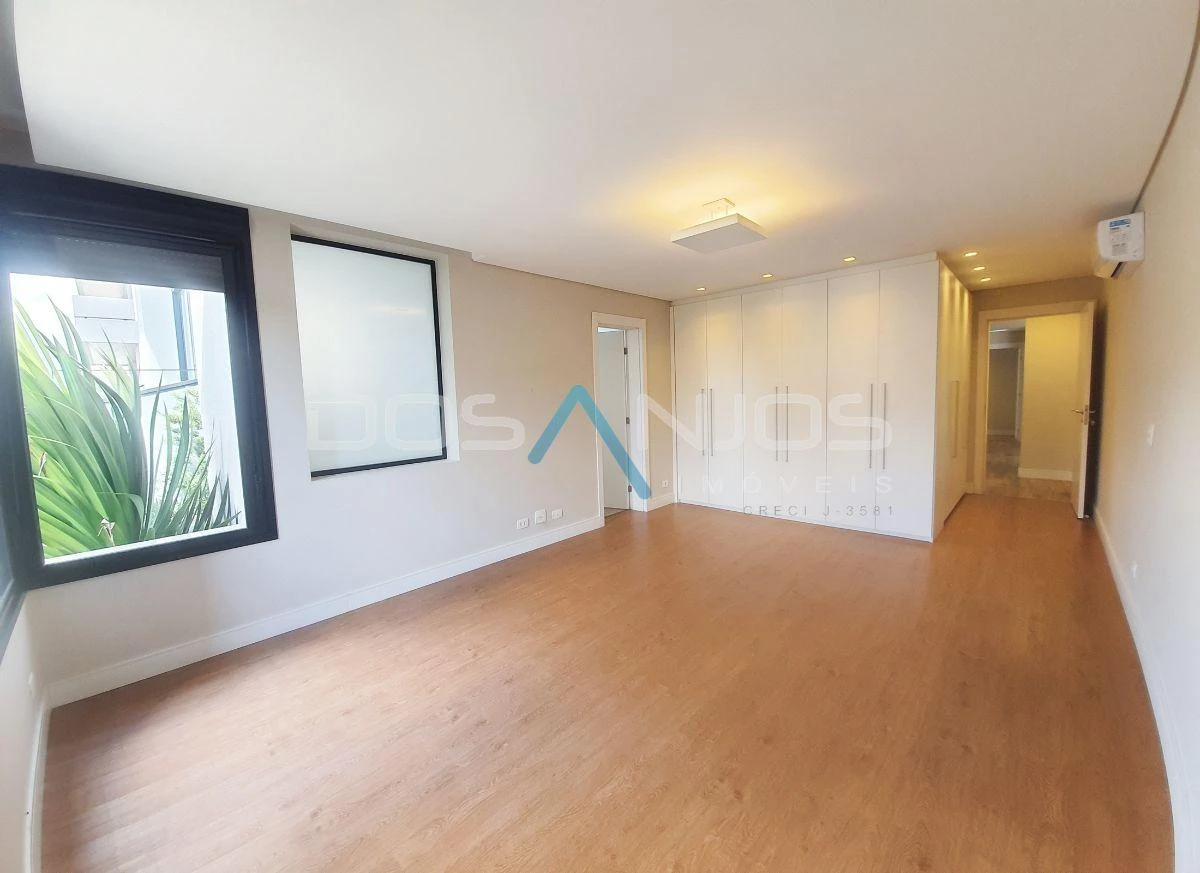 Дом 634 м²: 4 спальни, 3 ванные комнаты — photo 10