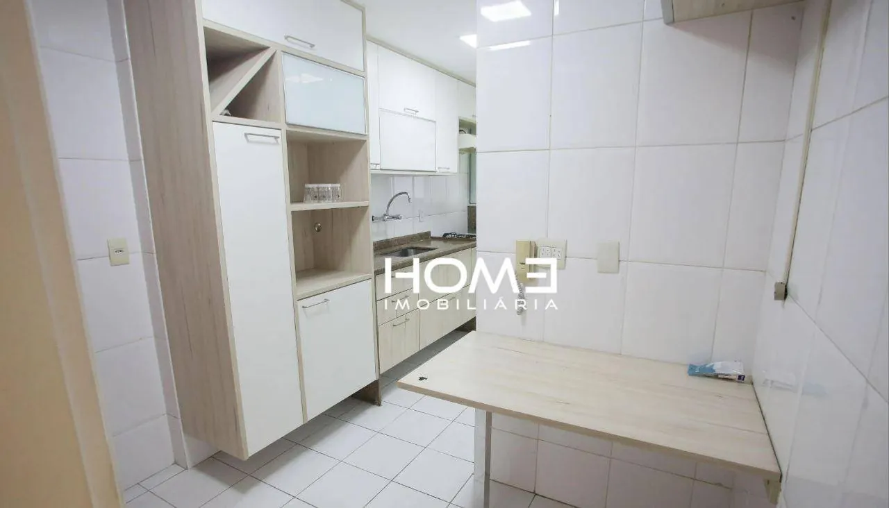 3-bedroom apartment with balcony and 97 m² — photo 2