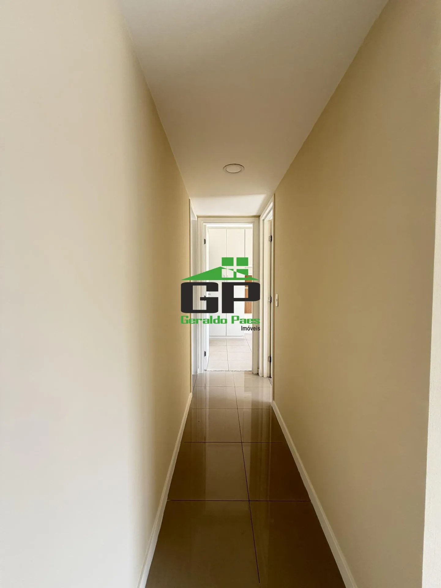 Apartamento de 2 quartos em condomínio com academia — photo 23