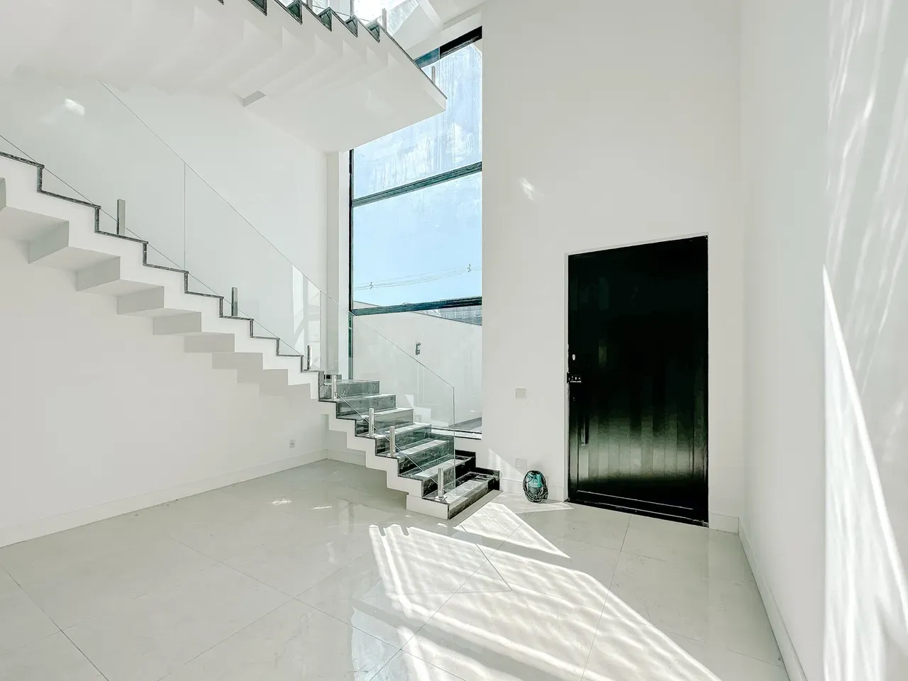 4-suite house with 6 bathrooms, 370 m² and 3 parking — photo 18
