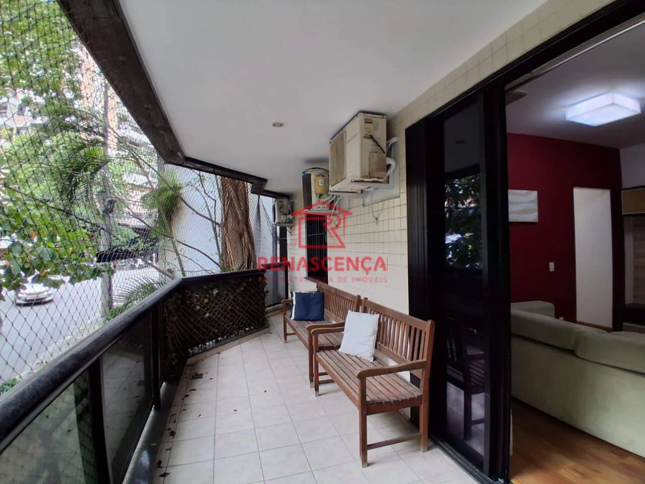 3-bedroom apartment with 3 bathrooms and a balcony — photo 13