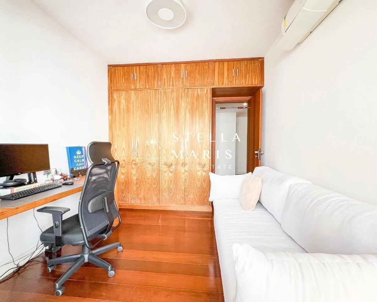 208 m² apartment with 3 bedrooms and 4 parking spots — photo 21