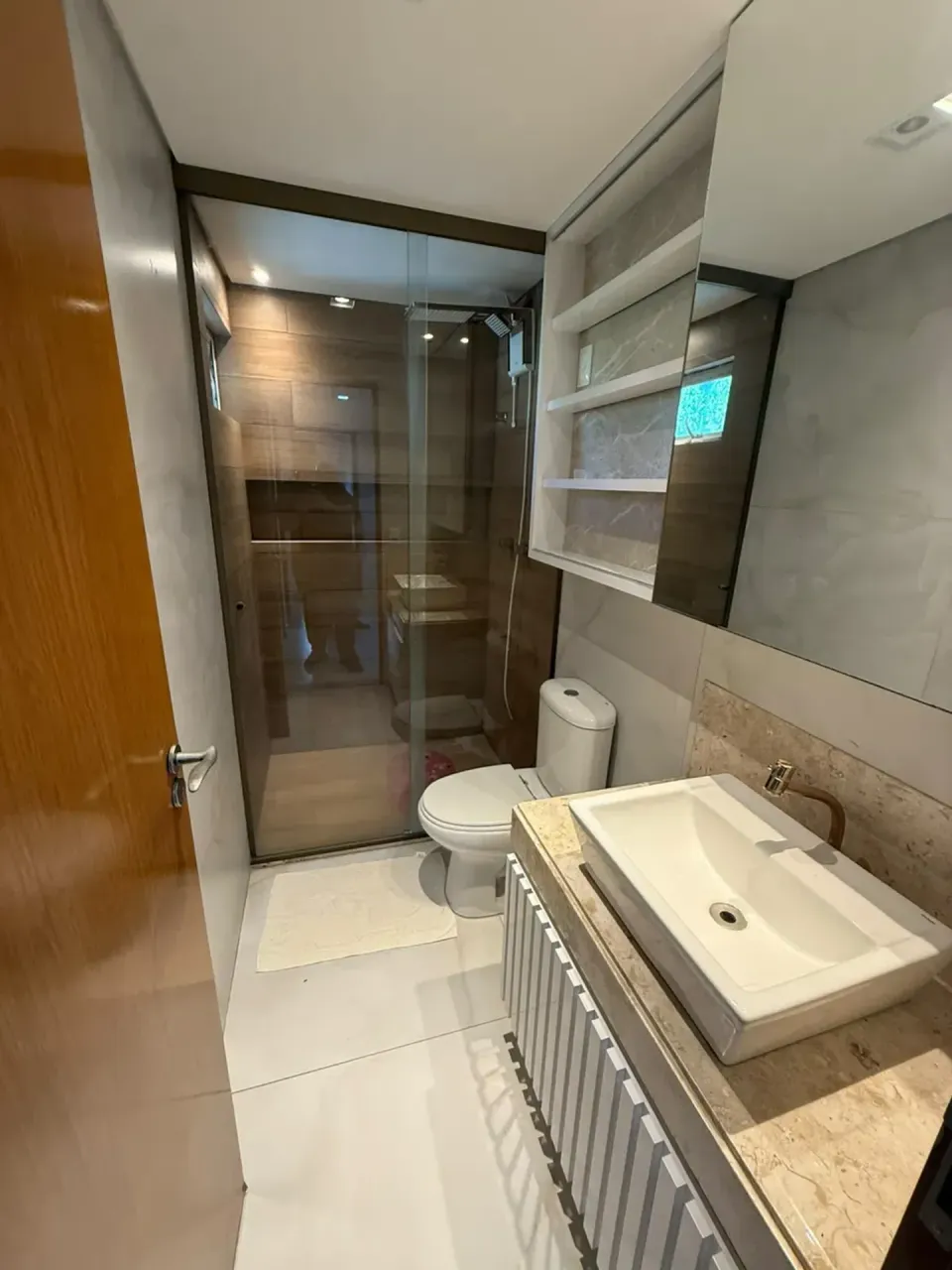 Floor-to-ceiling windows in a 5-bedroom house, 360 m² — photo 14