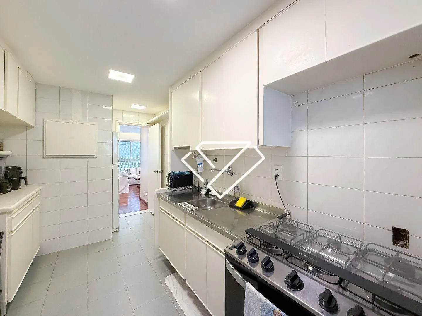 Apartment with 4 bedrooms and a separate gas kitchen — photo 17