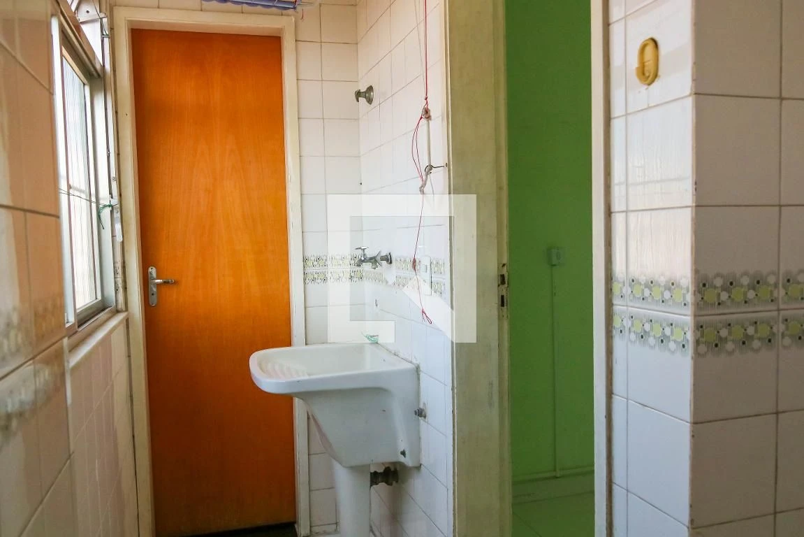 Apartment with 3 bedrooms, balcony and 1 parking spot — photo 39