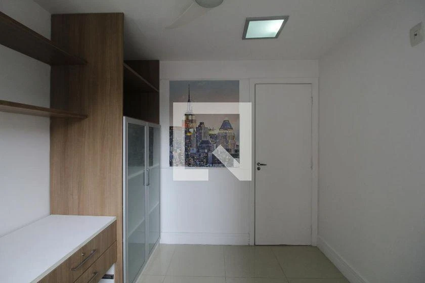 60 m² apartment with a home office and a mountain view — photo 3