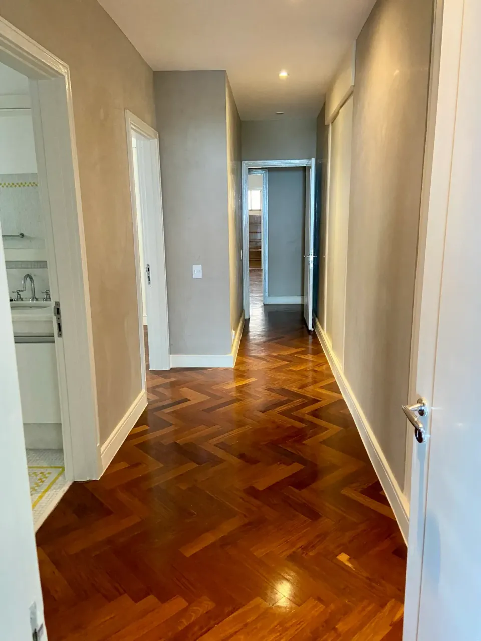 Apartamento con 3 habitaciones y balcón cerrado de vidrio — photo 18